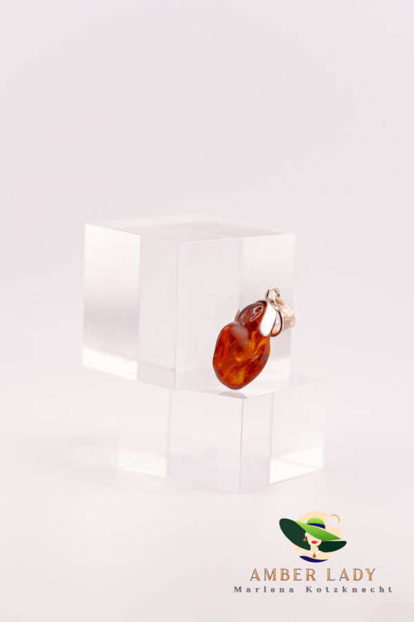 Natural baltic amber pendant,totl length 4 cm.